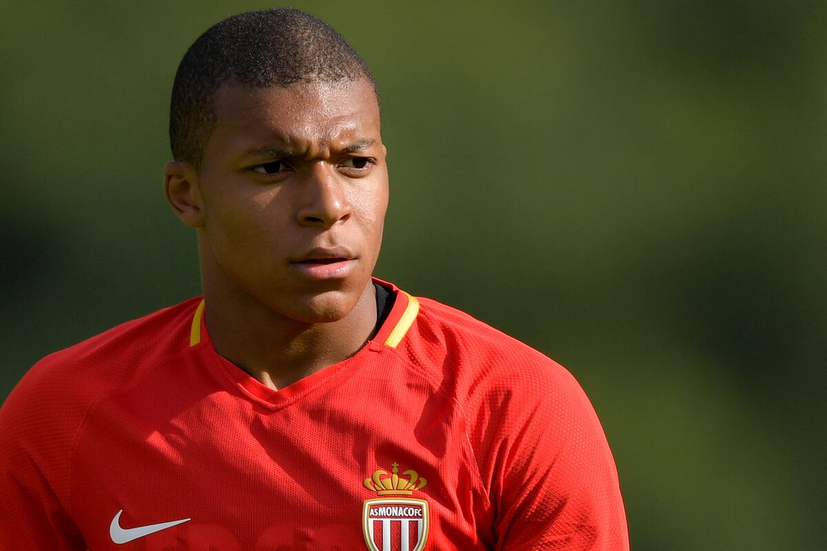 Kylian Mbappe Fee Reportedly Set at €200M Amid Real Madrid ...