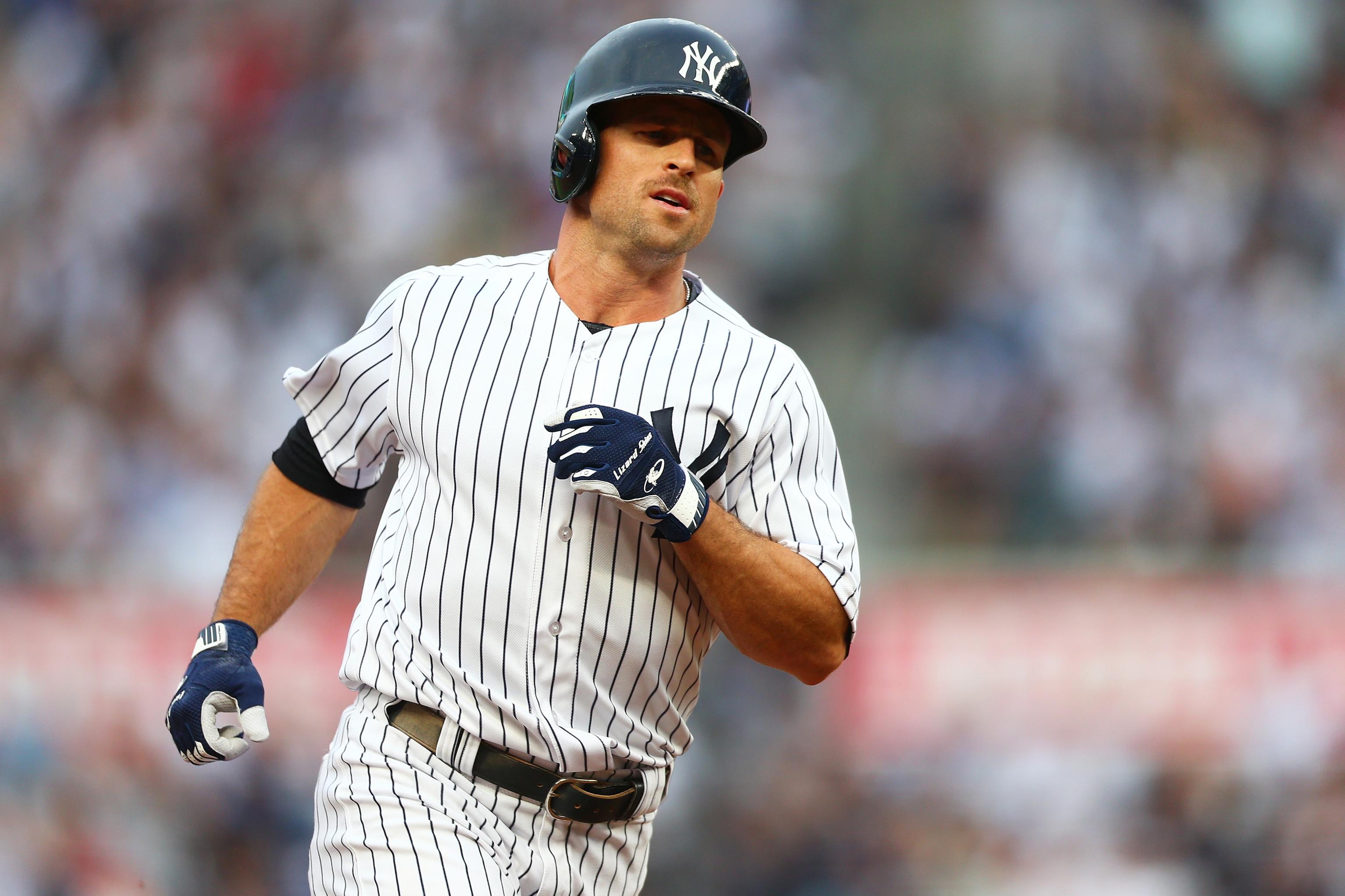 YANKEES: Brett Gardner hits walk-off home run to win it for the