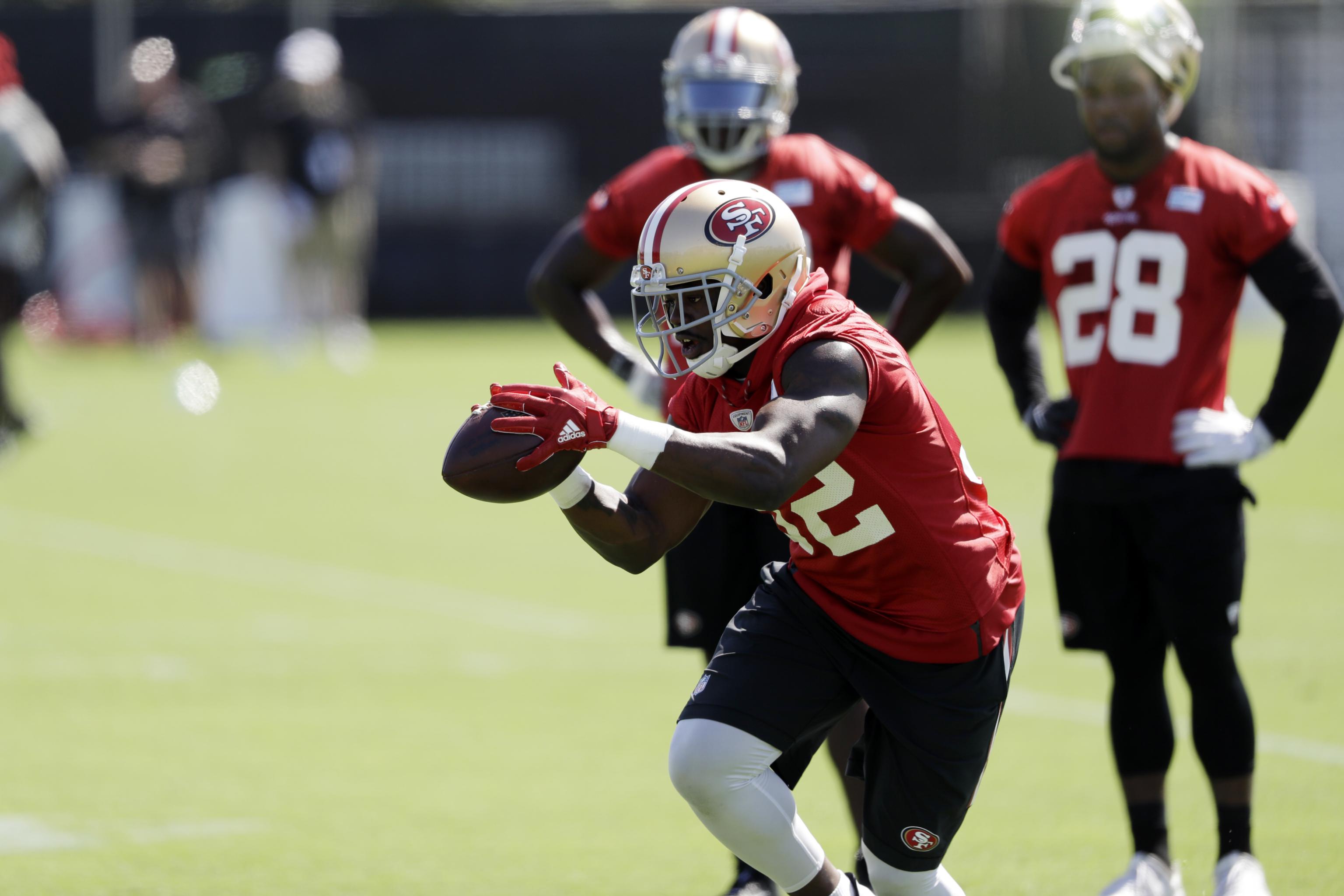 Carlos Hyde Injury: Updates on 49ers RB's Shoulder and Return, News,  Scores, Highlights, Stats, and Rumors