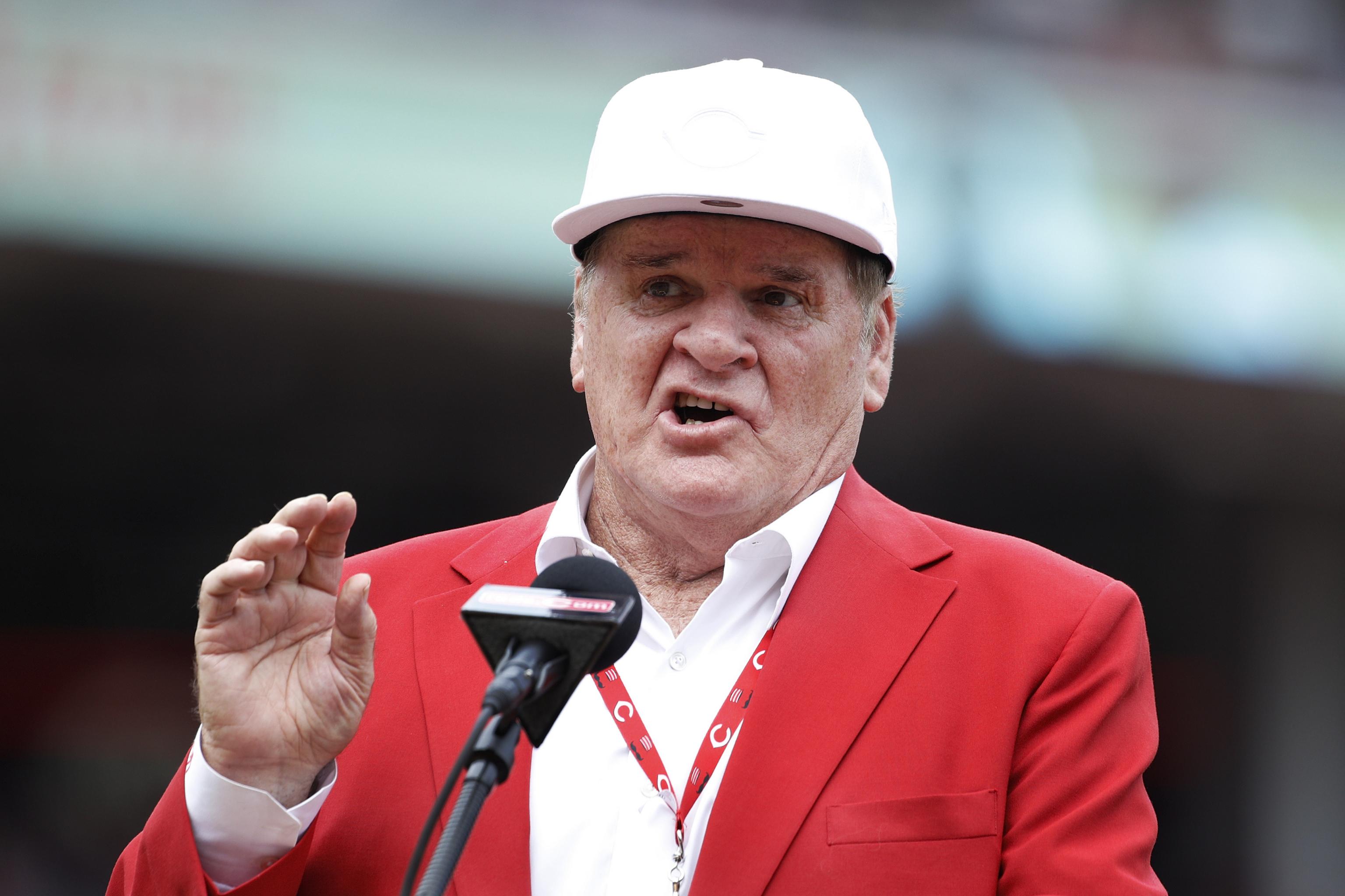 Pete Rose spends his 82nd birthday with Nashville Predators