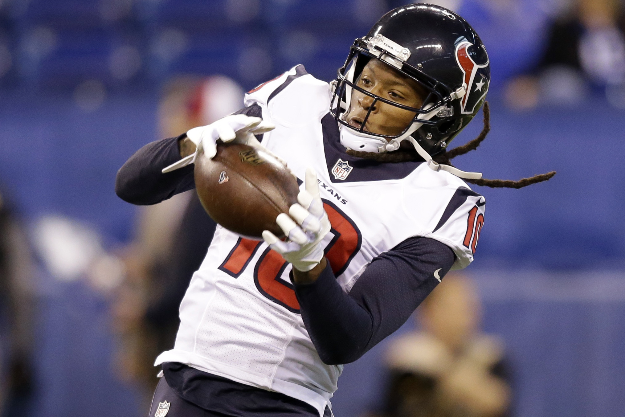 DeAndre Hopkins fires savage message to haters in first tweet with Titans