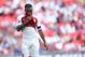 LONDON, ENGLAND - AUGUST 06: Alexandre Lacazette of Arsenal during the The FA Community Shield between Chelsea and Arsenal at Wembley Stadium on August 6, 2017 in London, England. (Photo by Robbie Jay Barratt - AMA/Getty Images)