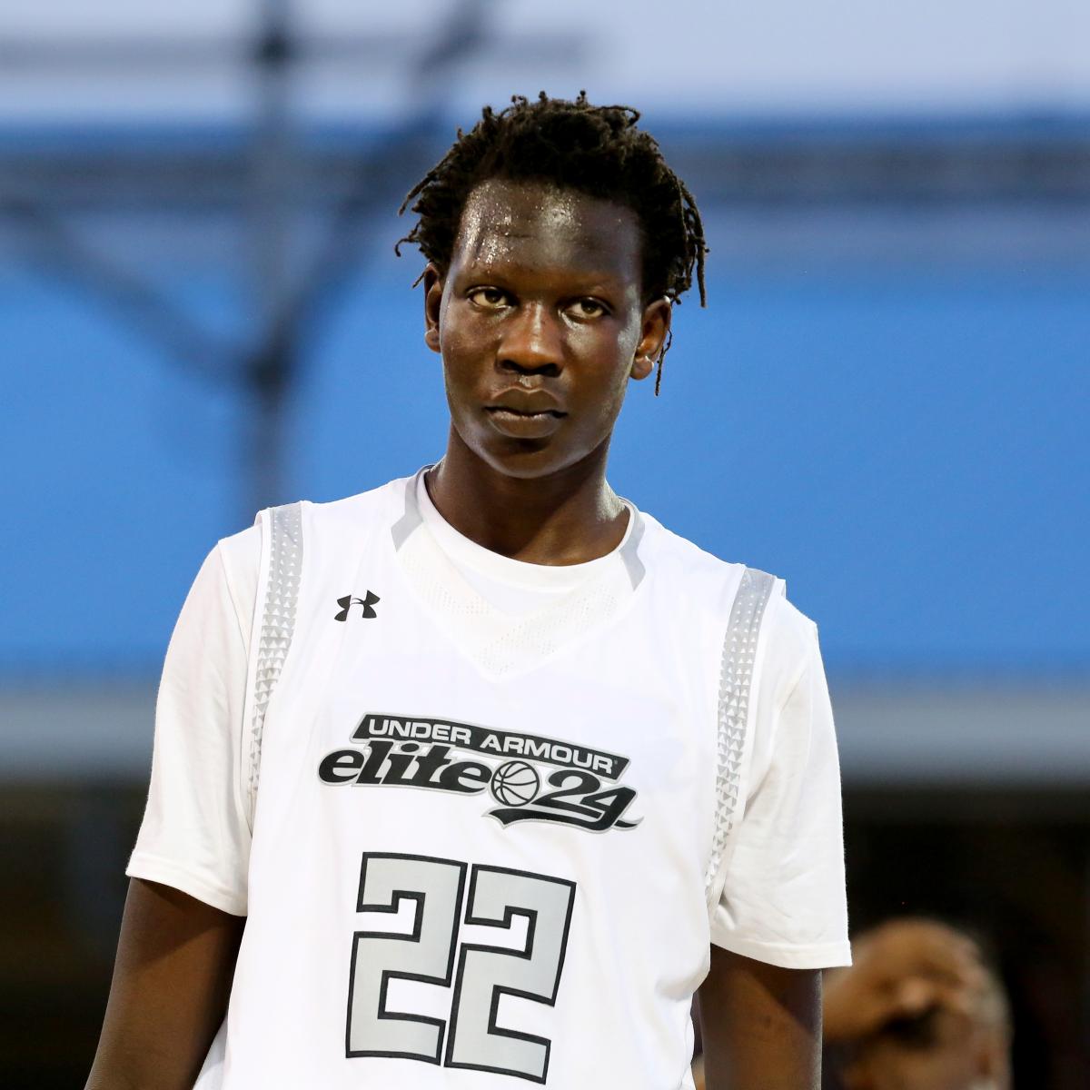 5-Star Prospect Bol Bol's Team Forfeits Game After Coach Receives Technical Foul ...
