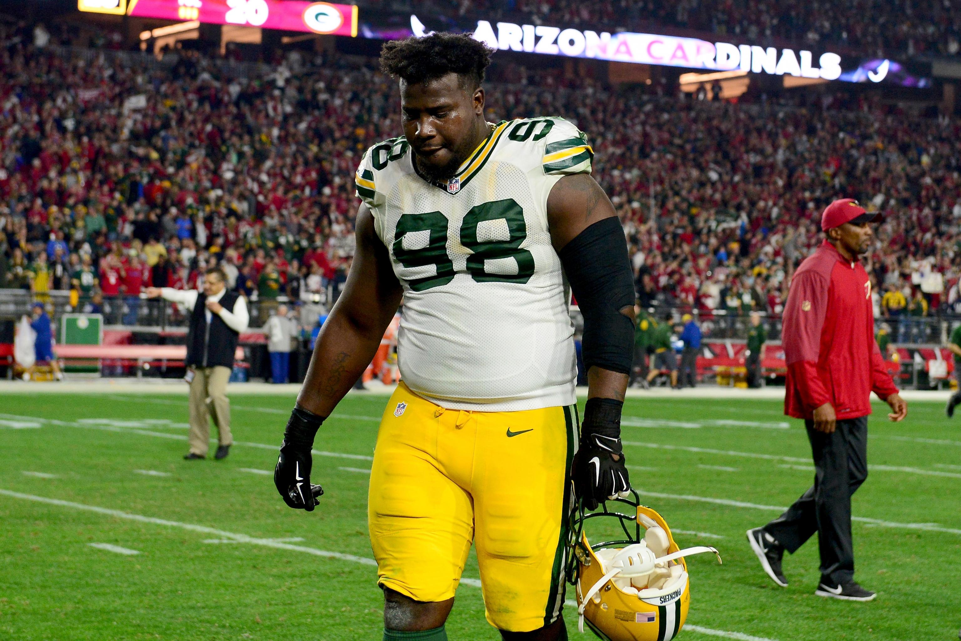 Green Bay Packers NT Letroy Guion made OL debut in NFC