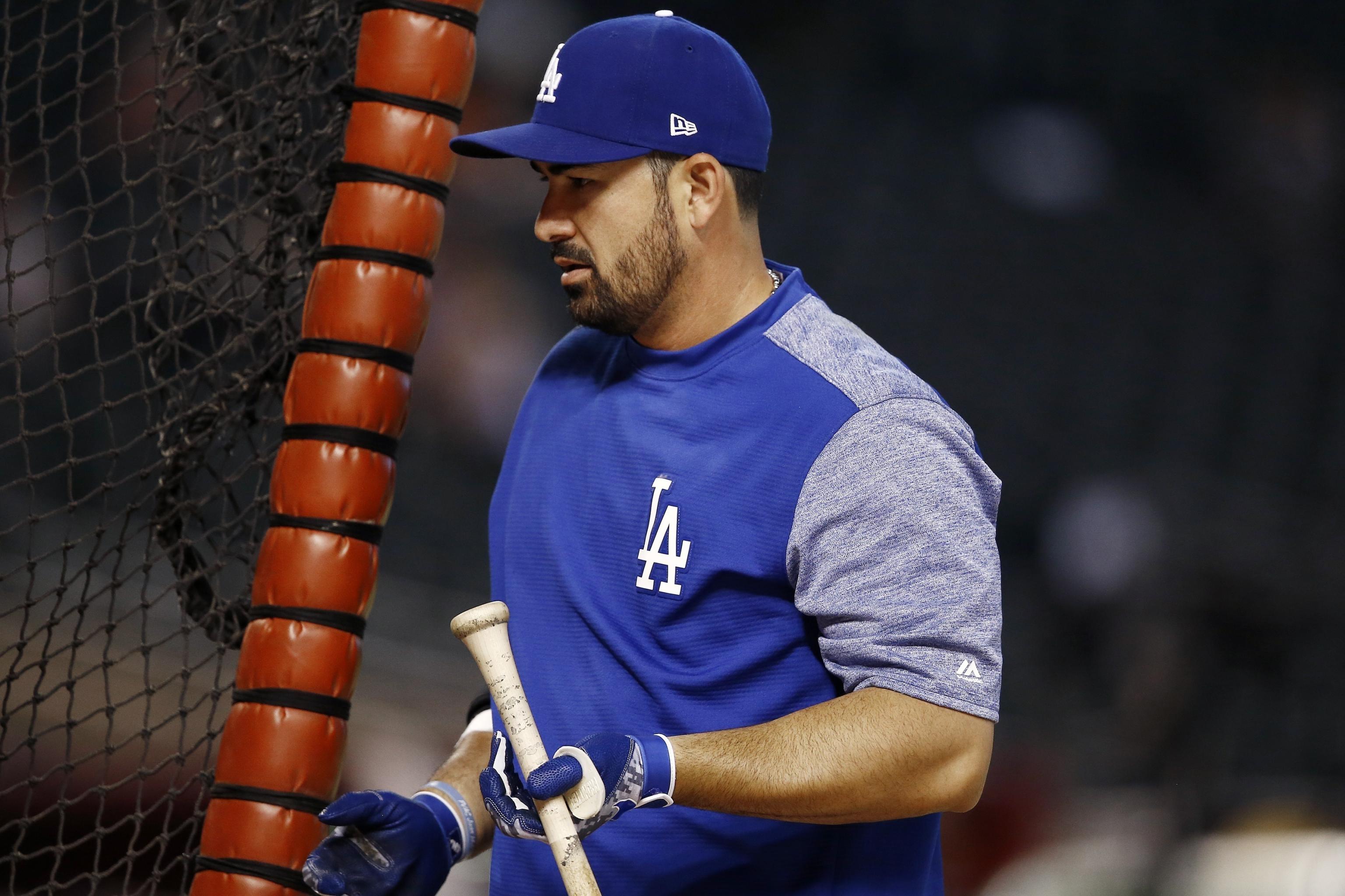 Dodgers' Adrian Gonzalez expected to miss playoffs with back