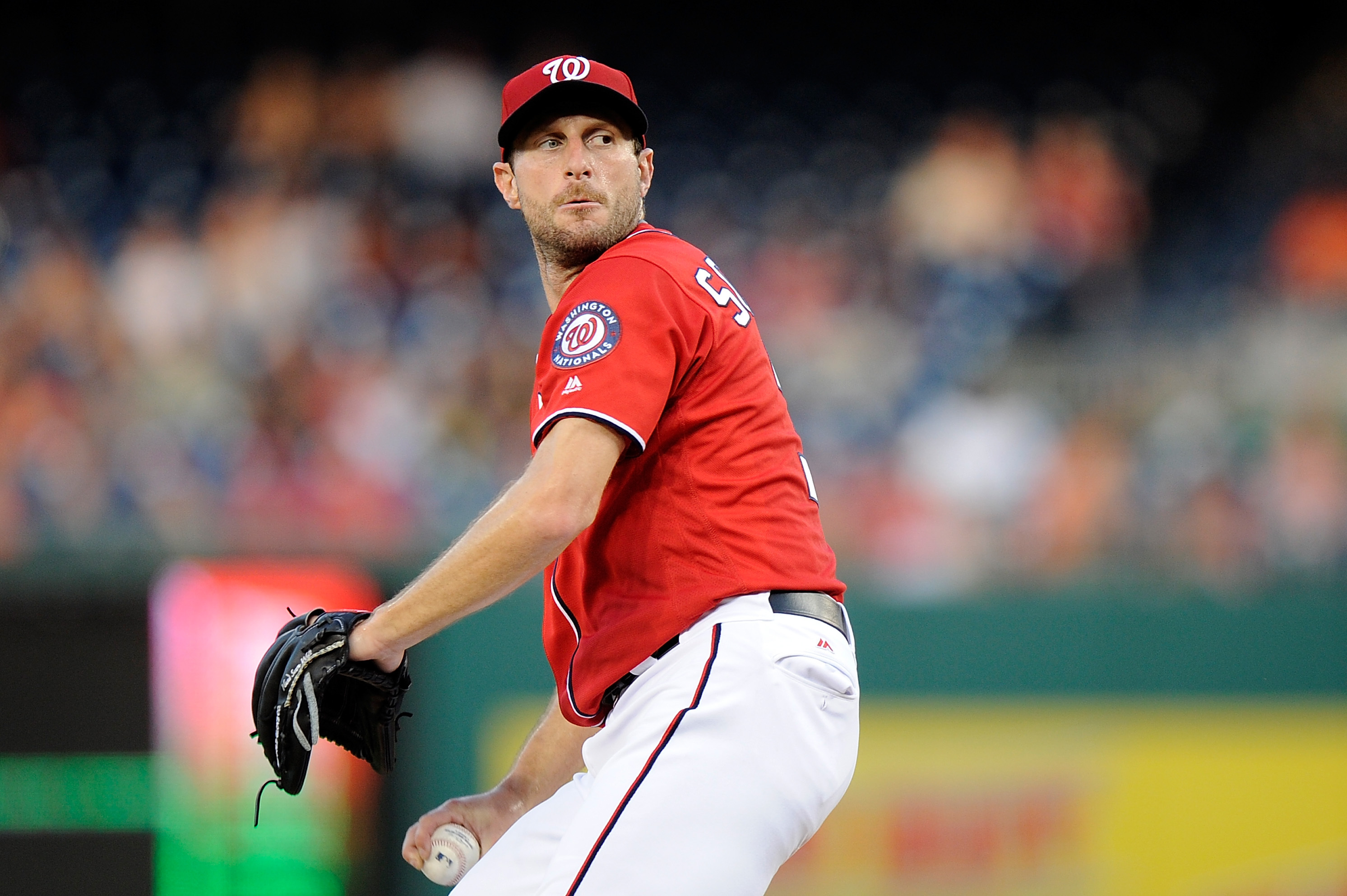 Nationals' Max Scherzer learns to like his different eye colors
