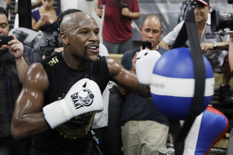 Floyd Mayweather Jr. trains at his gym Thursday, Aug. 10, 2017, in Las Vegas. Mayweather is scheduled to fight Conor McGregor Aug. 26 in Las Vegas. (AP Photo/John Locher)