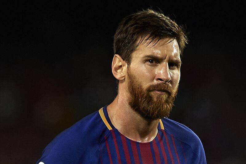 BARCELONA, SPAIN - AUGUST 20: Lionel Messi of Barcelona looks on during the La Liga match between Barcelona and Real Betis at Camp Nou on August 20, 2017 in Barcelona, Spain. (Photo by Manuel Queimadelos Alonso/Getty Images)