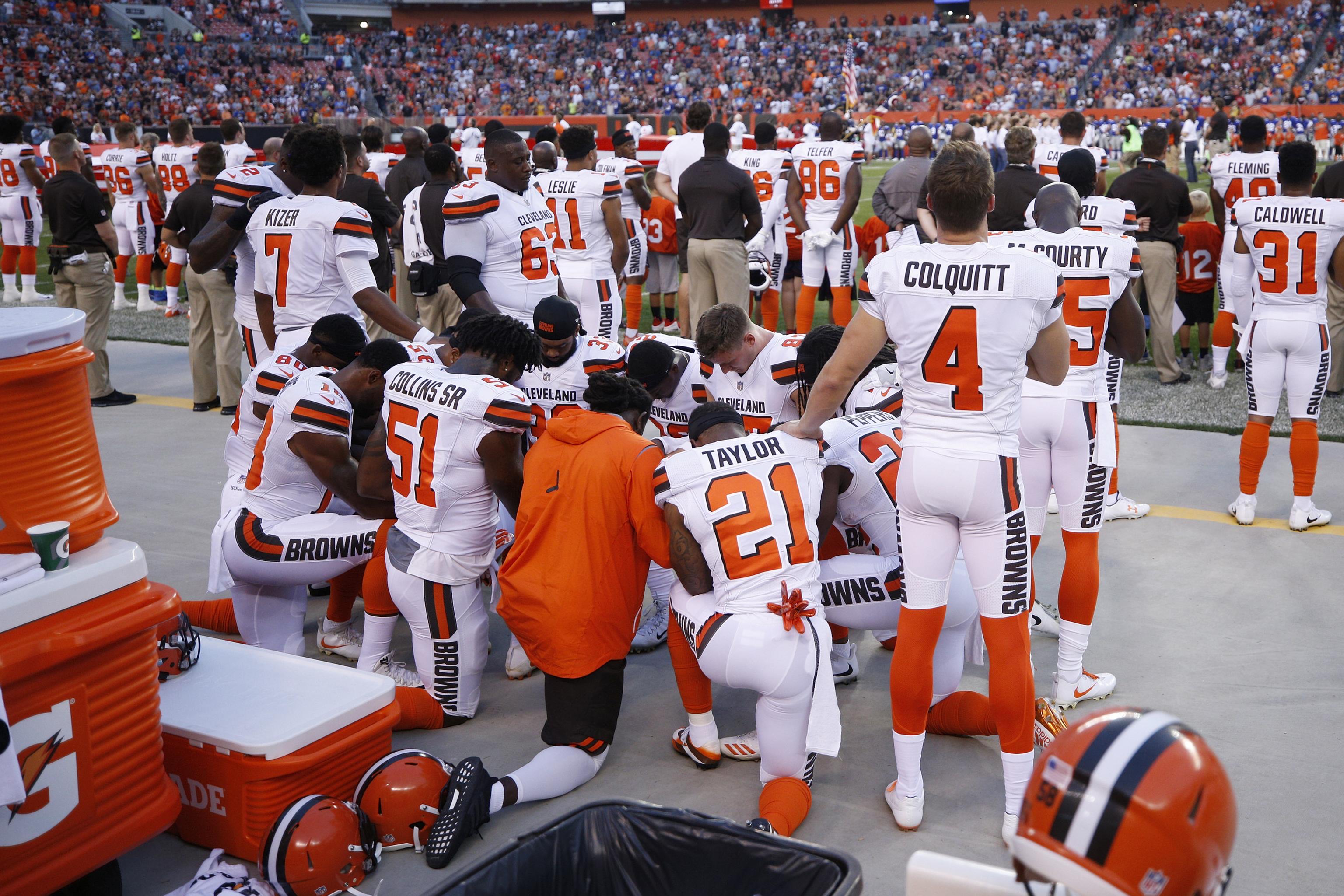 NFL: T-Shirt worn in protest by Browns player sparks different reactions