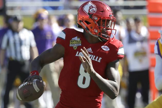 Louisville quarterback Lamar Jackson looks for a receiver against LSU during the first half of the Citrus Bowl NCAA football game, Saturday, Dec. 31, 2016, in Orlando, Fla. (AP Photo/John Raoux)