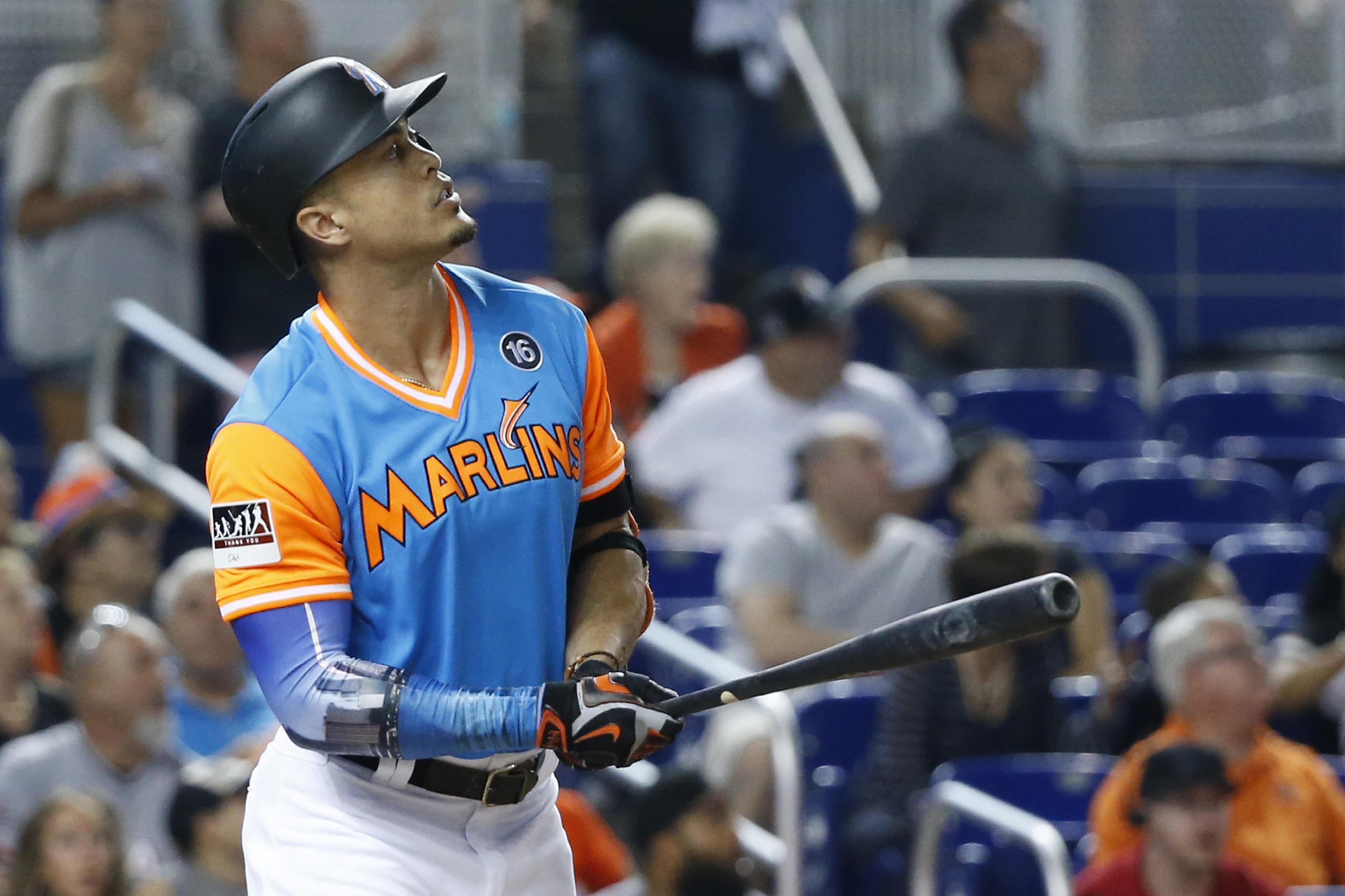 Giancarlo Stanton setting torrid pace in hitting home runs for Marlins