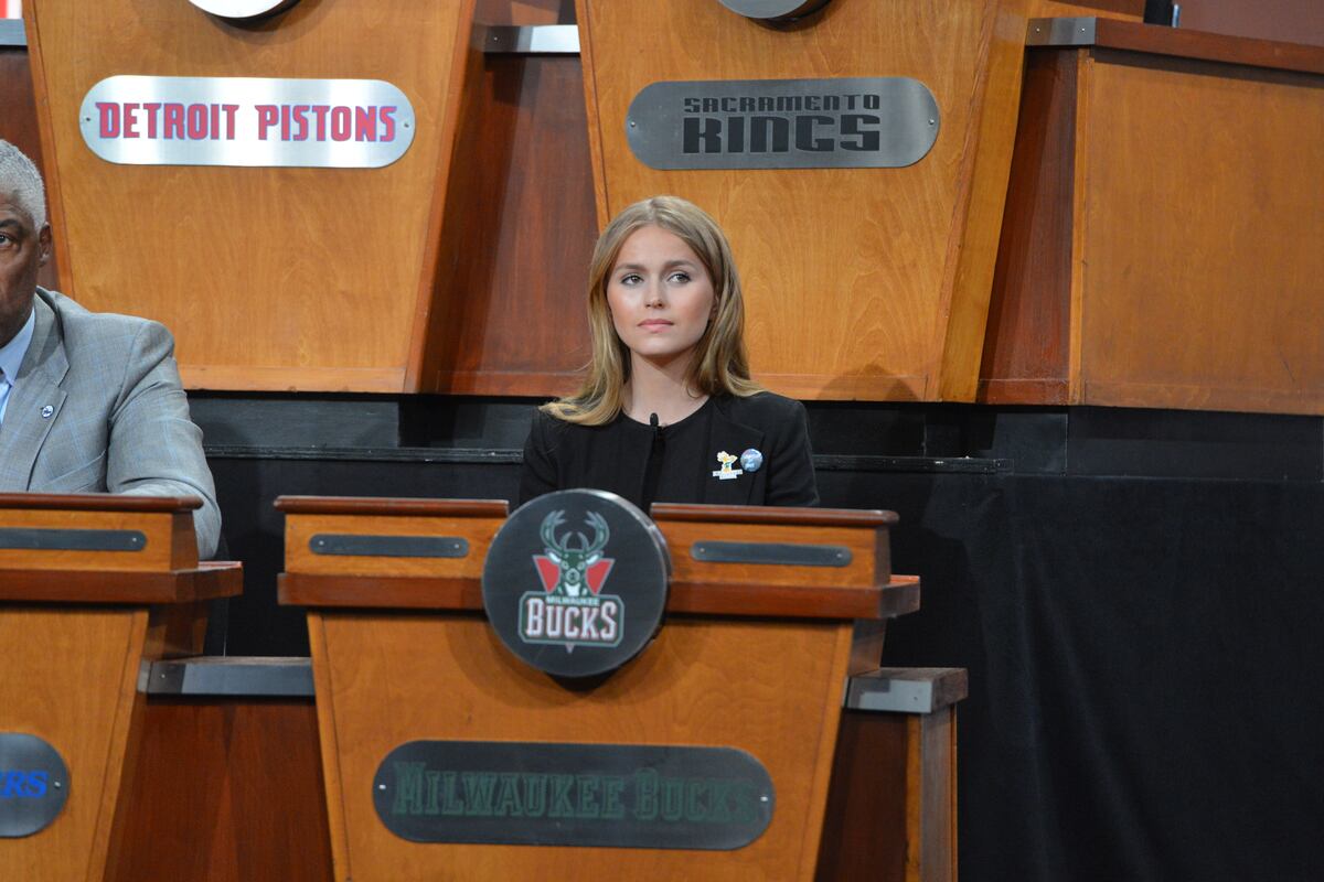 Bucks Co Owner Wes Edens Daughter Mallory Tells TMZ She Wants To Buy bucks-co-owner-wes-edens-daughter-mallory-tells-tmz-she-wants-to-buy