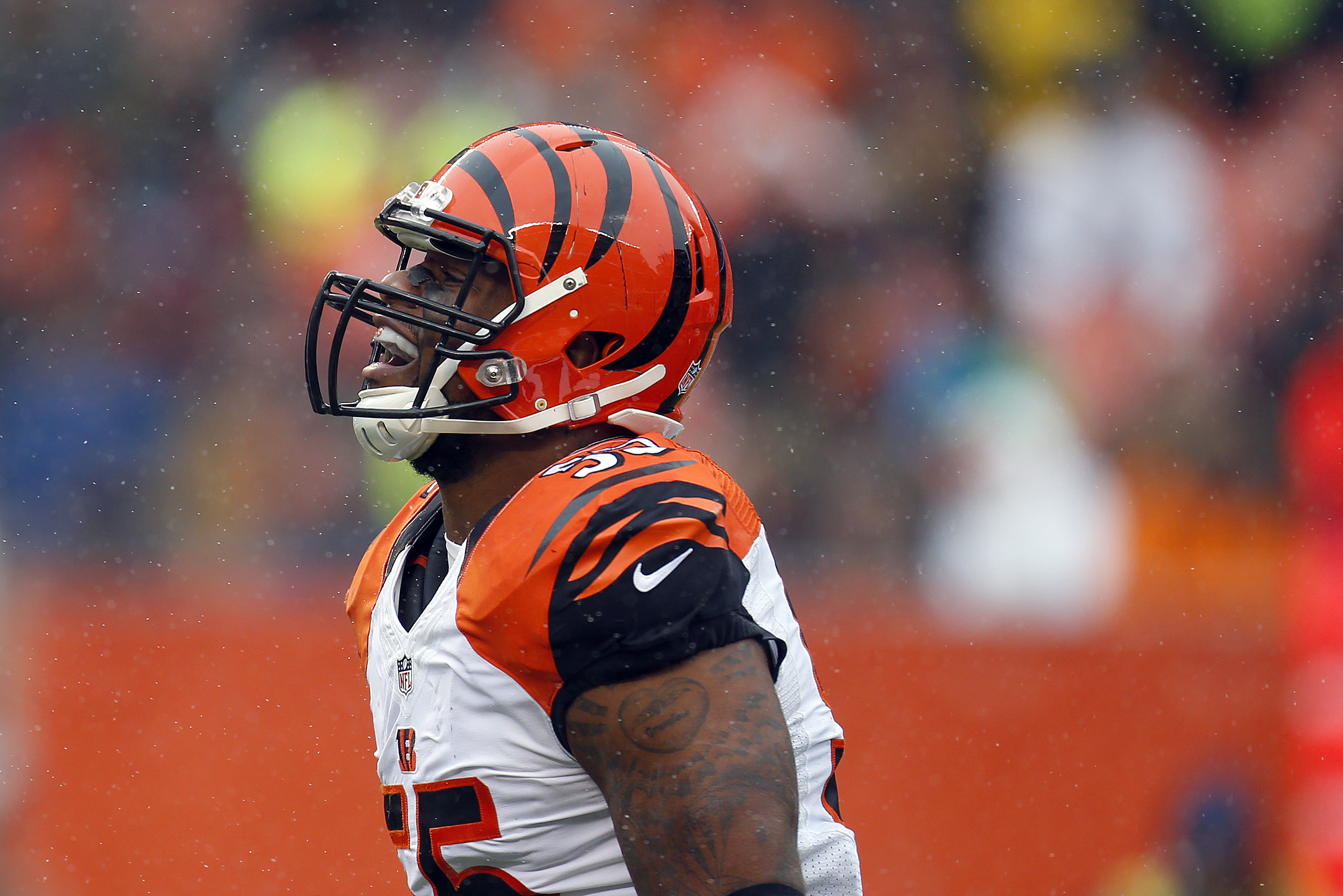 CLEVELAND, OH - DECEMBER 11: Vontaze Burfict #55 of the Cincinnati Bengals reacts after a defensive play against the Cleveland Browns at Cleveland Browns Stadium on December 11, 2016 in Cleveland, Ohio. (Photo by Justin K. Aller/Getty Images)