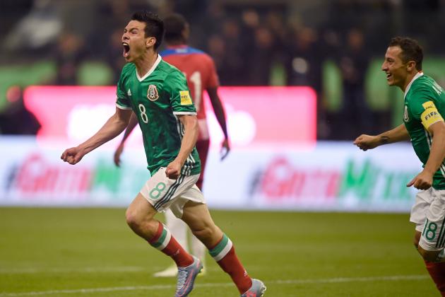 Mexico's Hirving Lozano celebrates after scoring against Panama during their FIFA World Cup 2018 CONCACAF qualifiers football match in Mexico City, on September 1, 2017. / AFP PHOTO / Alfredo ESTRELLA        (Photo credit should read ALFREDO ESTRELLA/AFP/Getty Images)