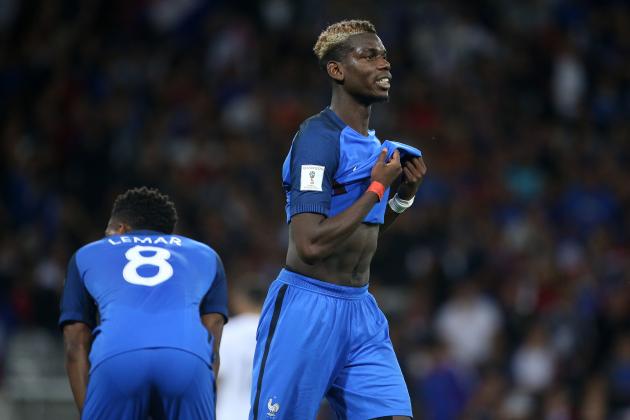 TOULOUSE, FRANCE - SEPTEMBER 3: Paul Pogba of France and Thomas Lemar (left) react after the tie following the FIFA 2018 World Cup Qualifier between France and Luxembourg at the Stadium on September 3, 2017 in Toulouse, France. (Photo by Jean Catuffe/Getty Images)