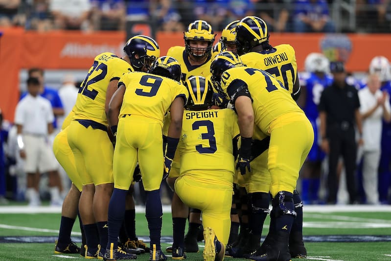 Cincinnati Bearcats Vs Michigan Wolverines Odds College Football Betting Pick Bleacher Report Latest News Videos And Highlights