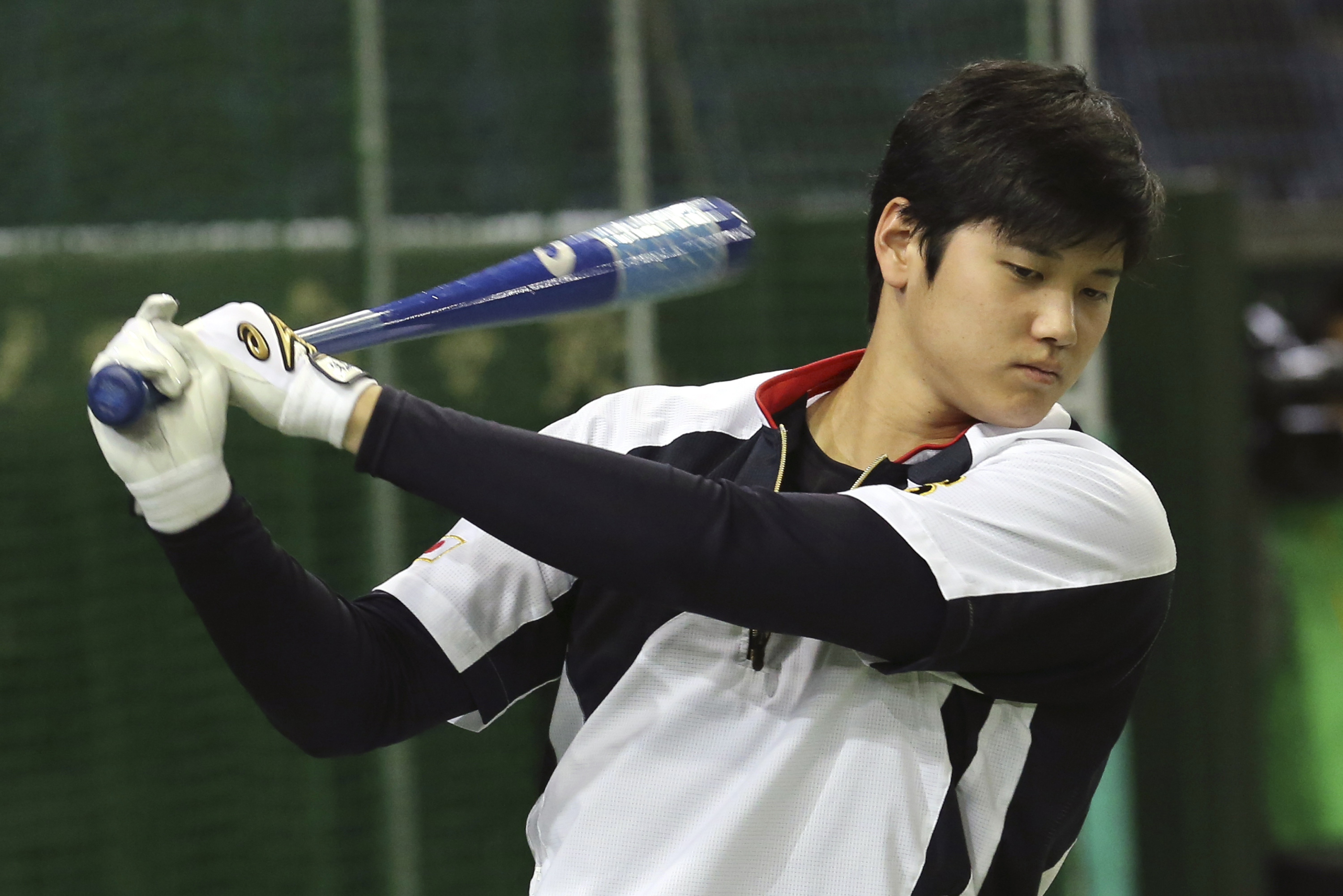 Fans express mixed feelings as Shohei Otani's move to majors looms