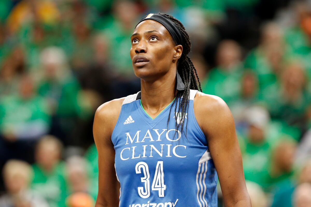 sylvia fowles dunk