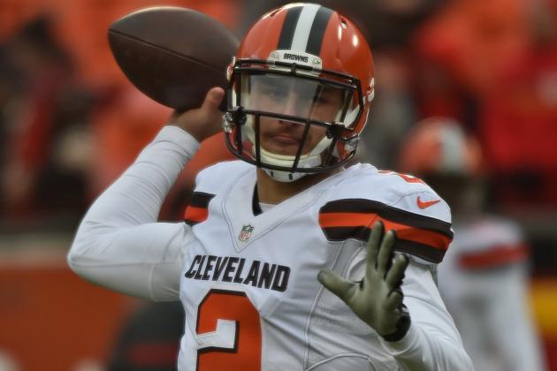 KANSAS CITY, MO - DECEMBER 27:  Quarterback Johnny Manziel #2 of the Cleveland Browns warms up prior to a game against the Kansas City Chiefs on December 27, 2015 at Arrowhead Stadium in Kansas City, Missouri.  (Photo by Peter G. Aiken/Getty Images)