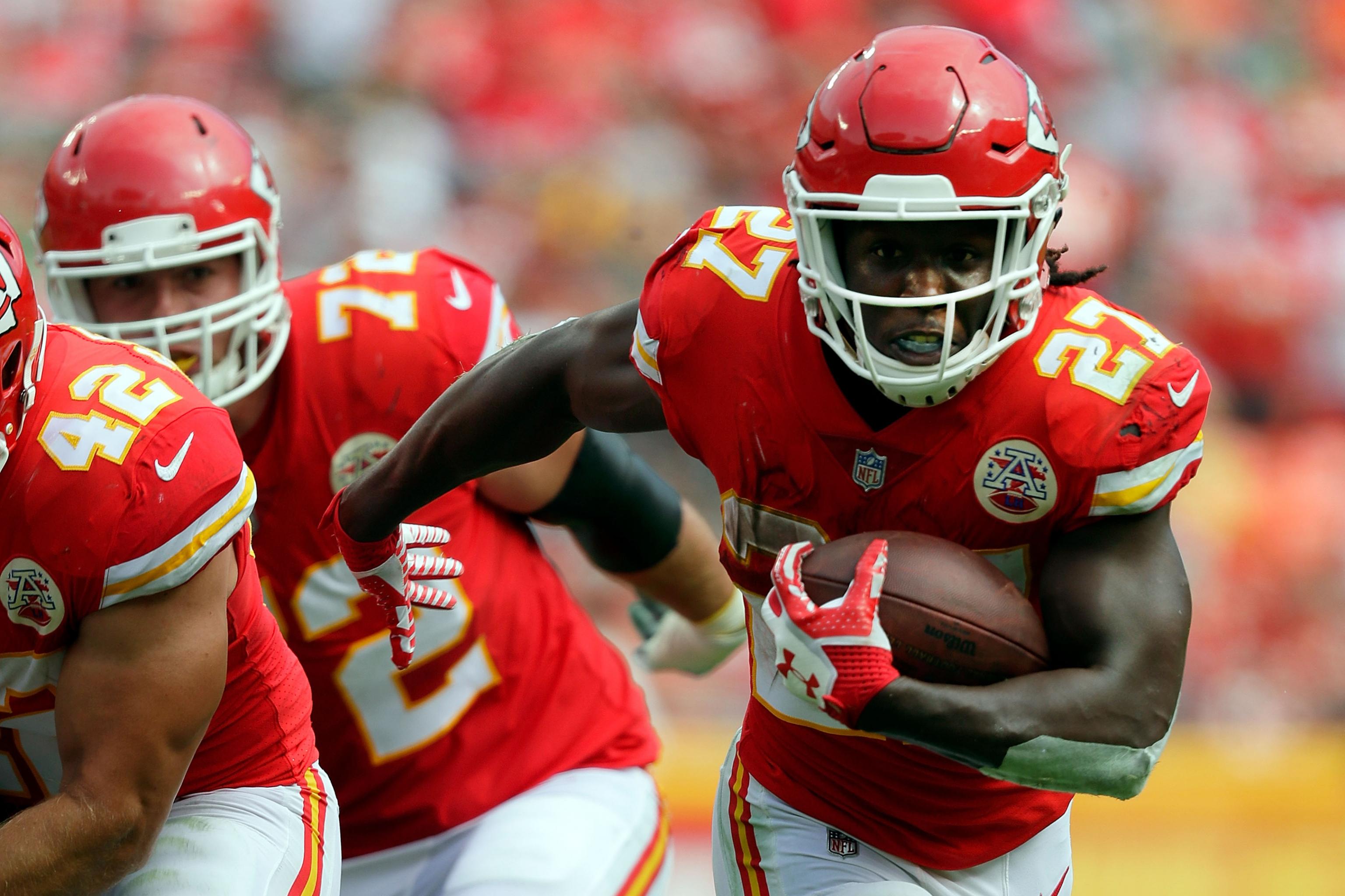 Chiefs' Kareem Hunt to NFL: 'Stop sleeping on me'