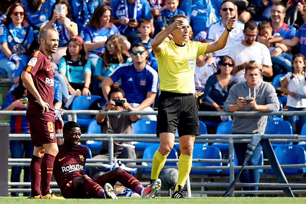 ousmane dembele injury report barcelona boss valverde hints inexperience to blame for ousmane dembele injury report barcelona boss valverde hints inexperience to blame for