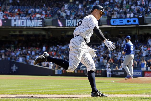 NEW YORK, NY - SEPTEMBER 25: Aaron Judge #99 of the New York Yankees rounds third base after a two-run home run off of Jake Junis #65 of the Kansas City Royals during the third inning at Yankee Stadium on September 25, 2017 in the Bronx borough of New York City. (Photo by Adam Hunger/Getty Images)