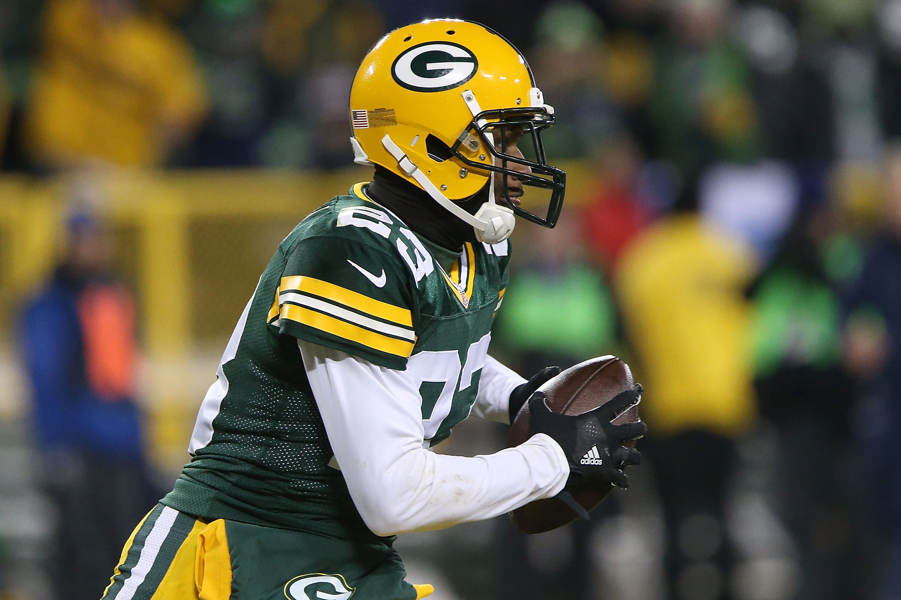 Damarious Randall Reportedly Sent To Locker Room After