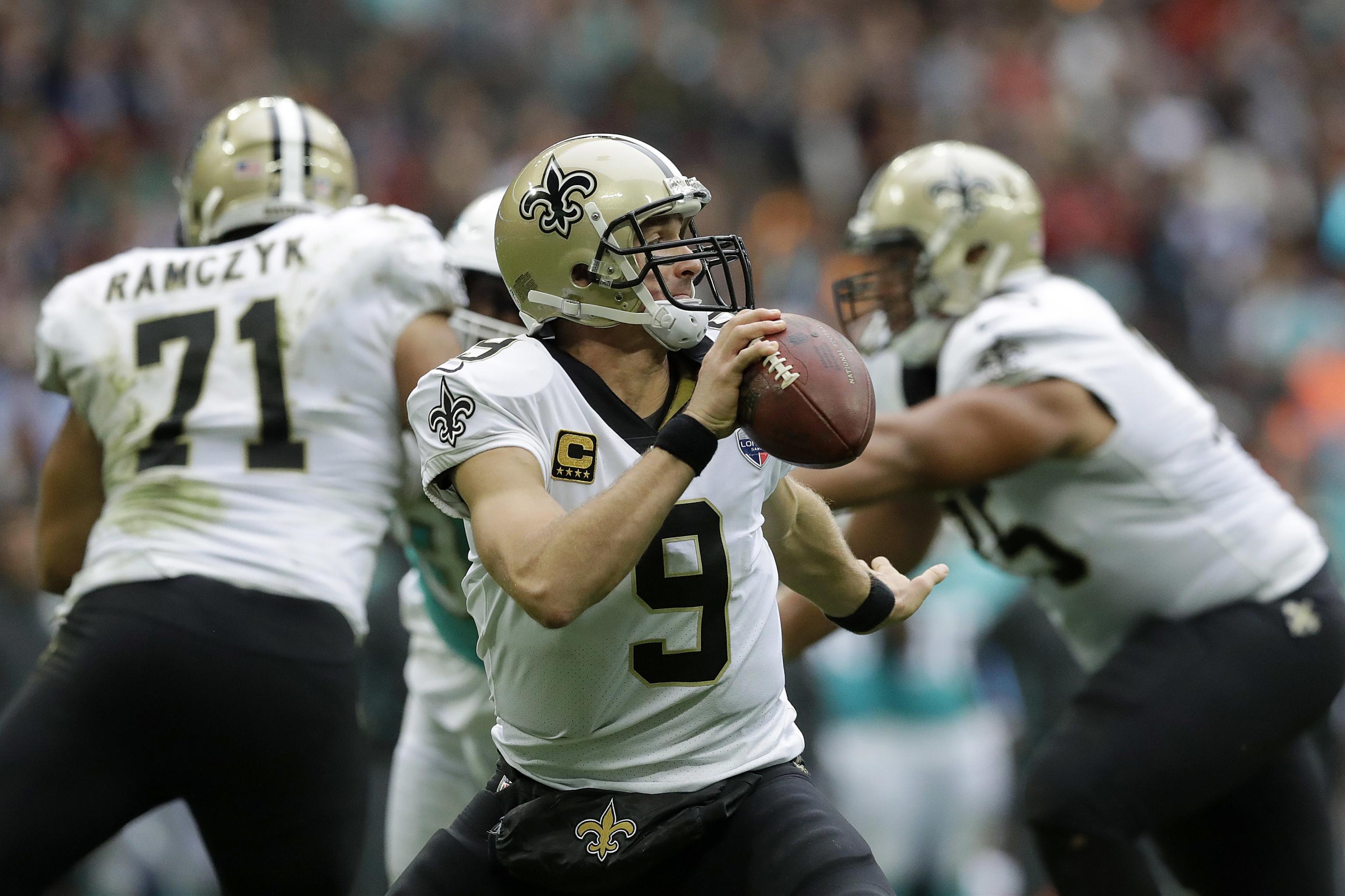 Drew Brees tosses 2 TDs as New Orleans Saints shut out Miami Dolphins in  London 