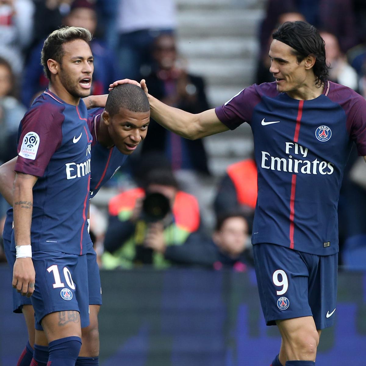 Edinson Cavani Insists Neymar Row Is Settled At Paris Saint
