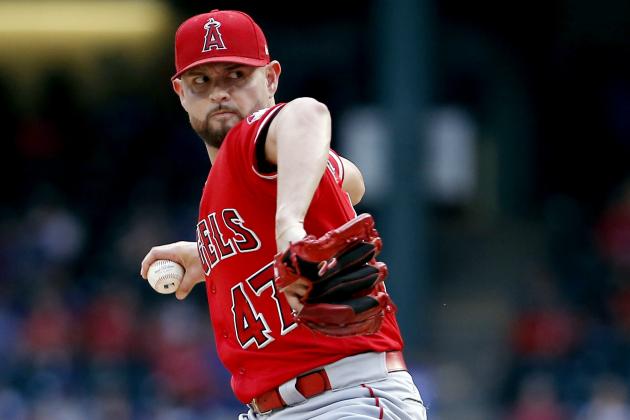 ARLINGTON, TX - SEPTEMBER 2: Starting pitcher Ricky Nolasco #47 of the Los Angeles Angels of Anaheim throws during the first inning of a baseball game against the Texas Rangers at Globe Life Park September 2, 2017 in Arlington, Texas. (Photo by Brandon Wade/Getty Images)