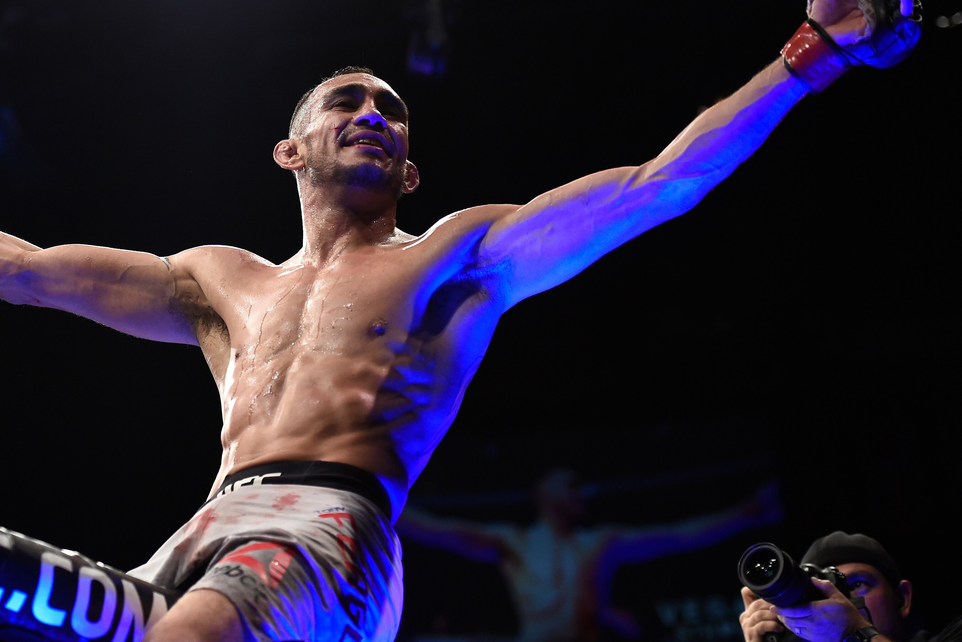 Tony Ferguson Sets Up Conor McGregor Title Fight, but Will ...