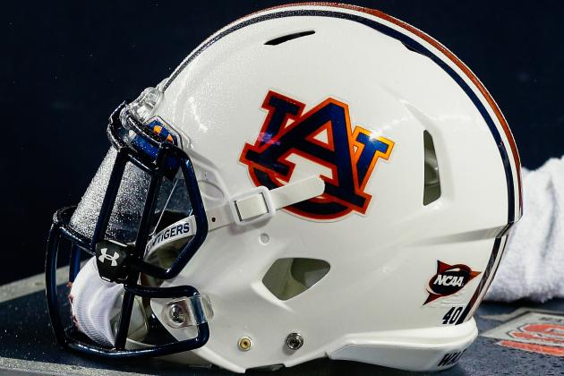 COLLEGE STATION, TX - NOVEMBER 07:  Auburn Tigers helmet sits on the bench at Kyle Field on November 7, 2015 in College Station, Texas.  (Photo by Bob Levey/Getty Images)