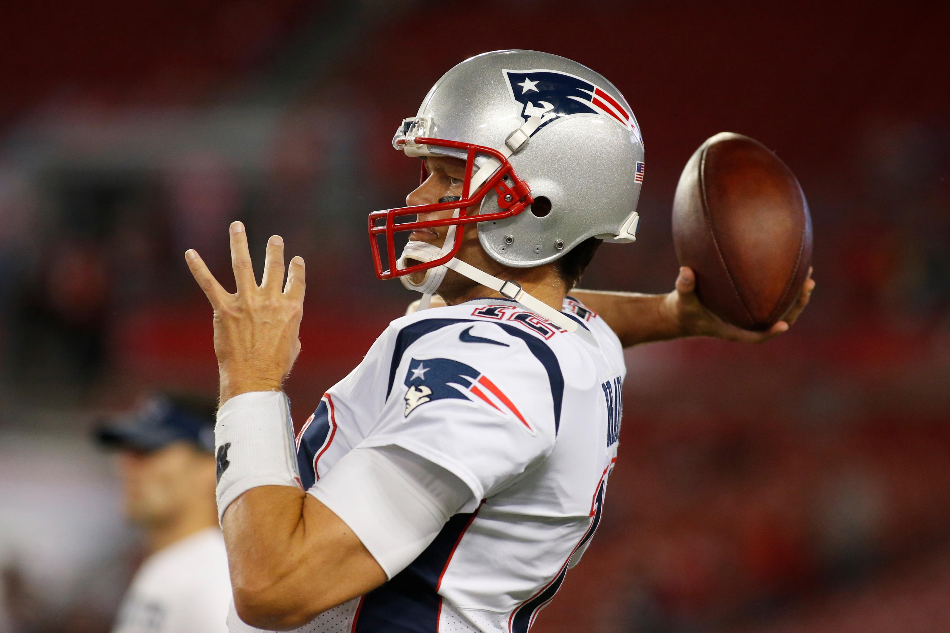 Tom Brady (calf) misses Patriots practice; reportedly will play