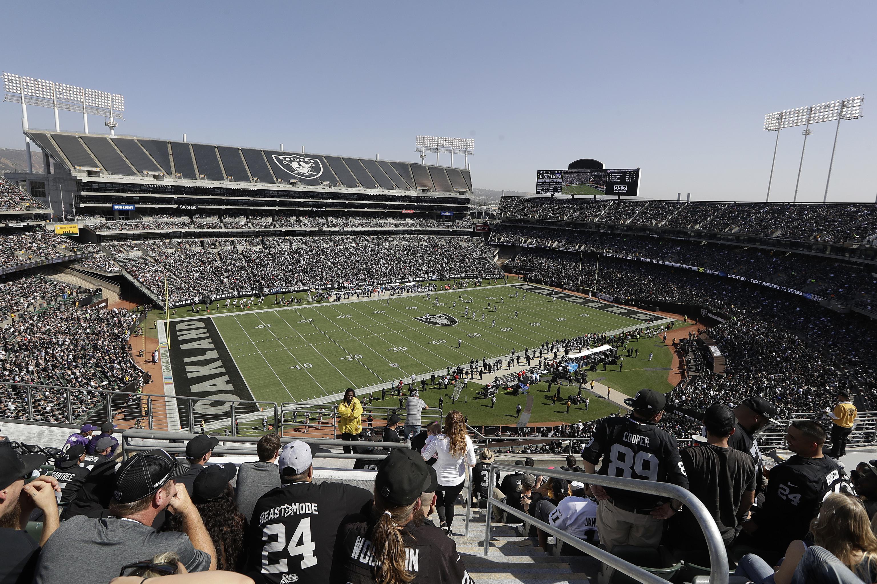 Raiders vs. Chargers Reportedly Could Be Moved Due to Smoke from