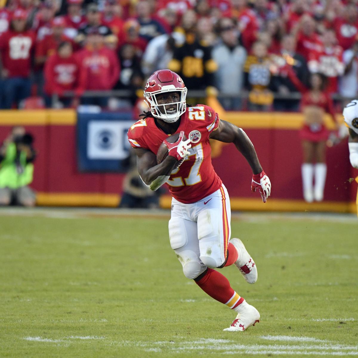 Kareem Hunt: 1st Player to Have 100 Yards from Scrimmage in Each of 1st ...
