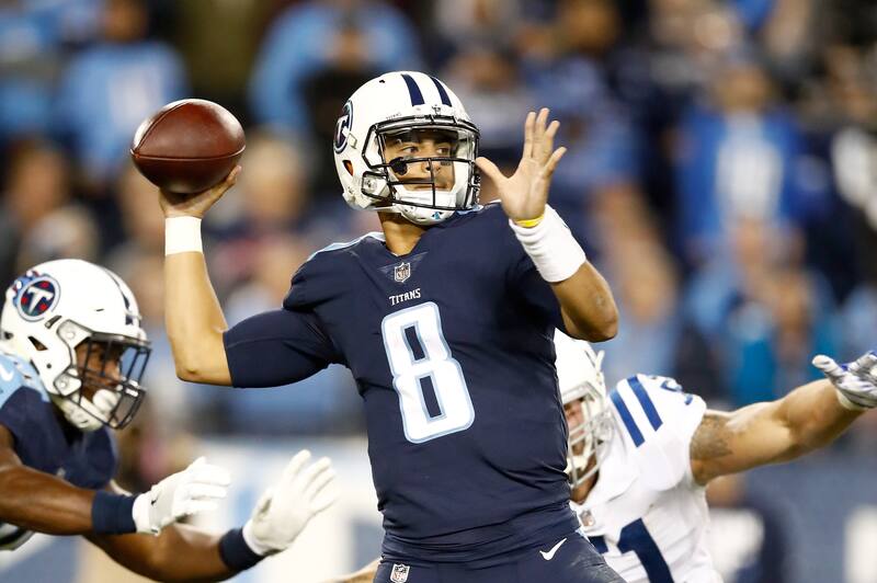 NASHVILLE, TN - OCTOBER 16: Marcus Mariota #8 of the Tennessee Titans throws a pass against the Indianapolis Colts at Nissan Stadium on October 16, 2017 in Nashville, Tennessee. (Photo by Andy Lyons/Getty Images)