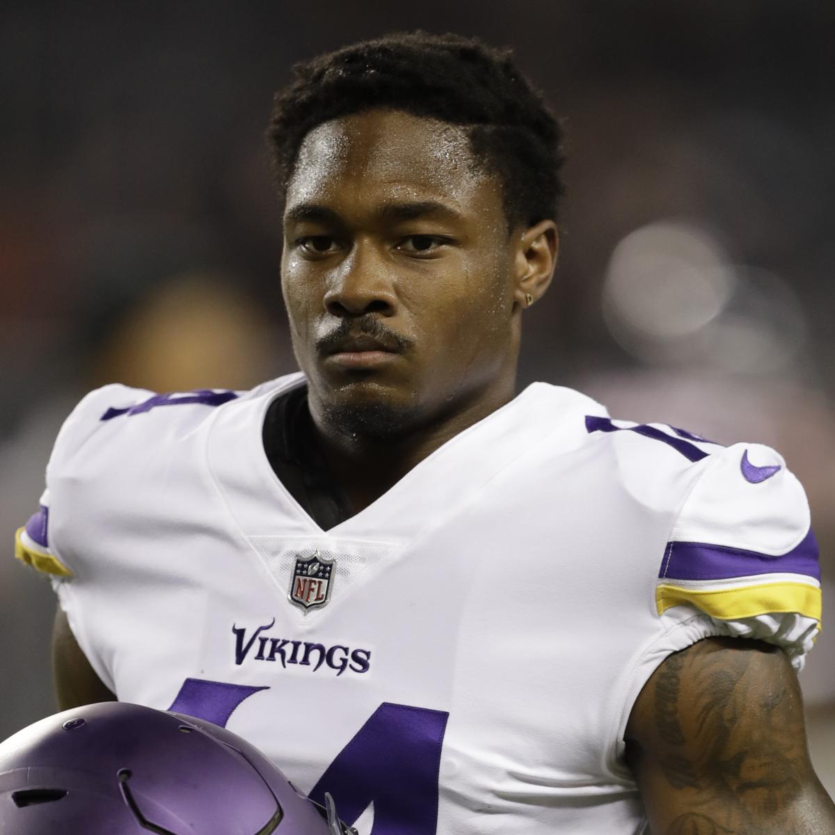 Stefon Diggs Inactive vs. Lions with Rib Injury News, Scores
