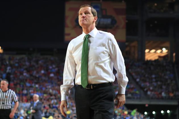 GLENDALE, AZ - APRIL 01: Head coach Dana Altman of the Oregon Ducks looks on in the first half against the North Carolina Tar Heels during the 2017 NCAA Men's Final Four Semifinal at University of Phoenix Stadium on April 1, 2017 in Glendale, Arizona.  (Photo by Ronald Martinez/Getty Images)
