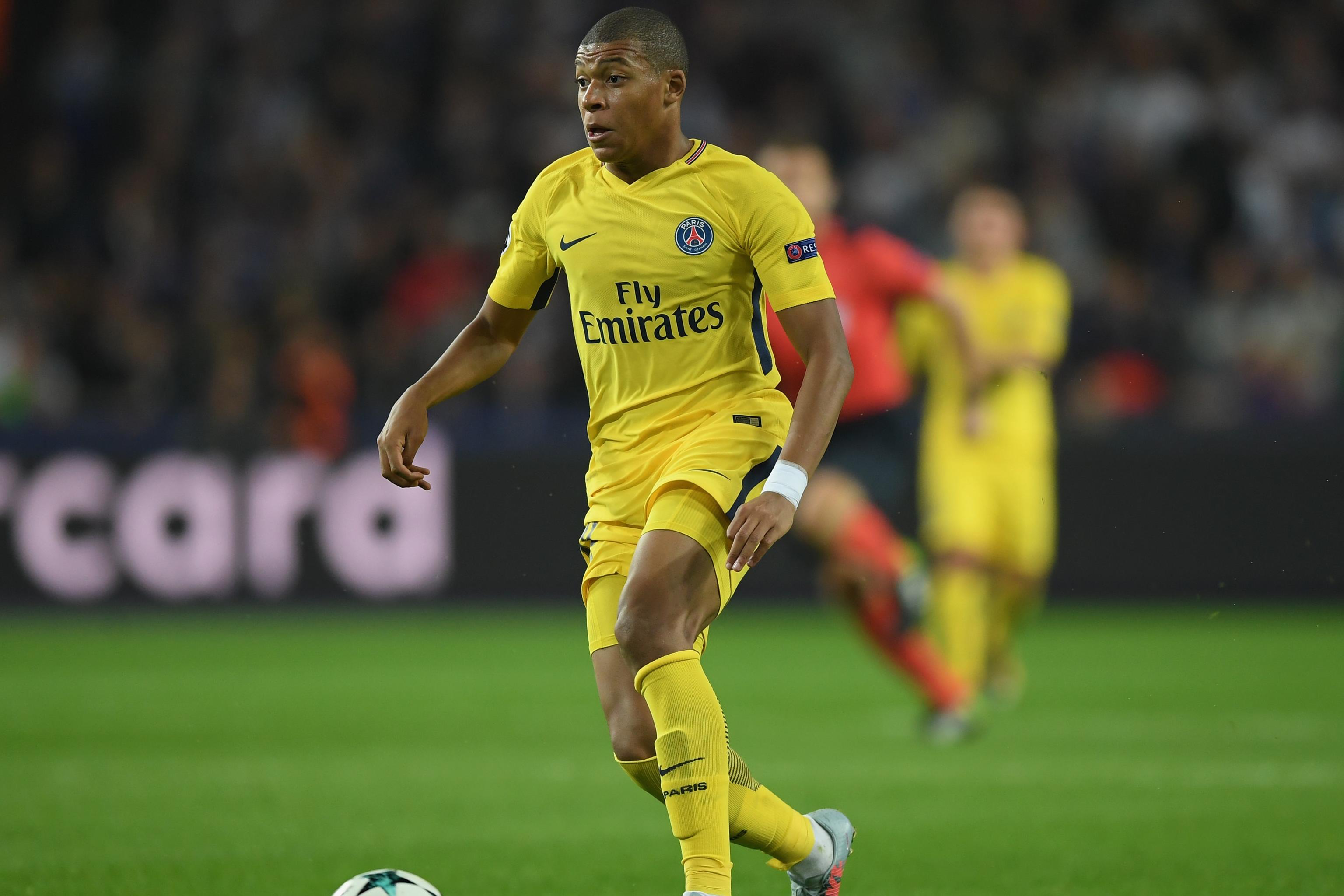Kylian Mbappe S Agent Says Striker Wanted To Join Barcelona Last Summer News Scores Highlights Stats And Rumors Bleacher Report