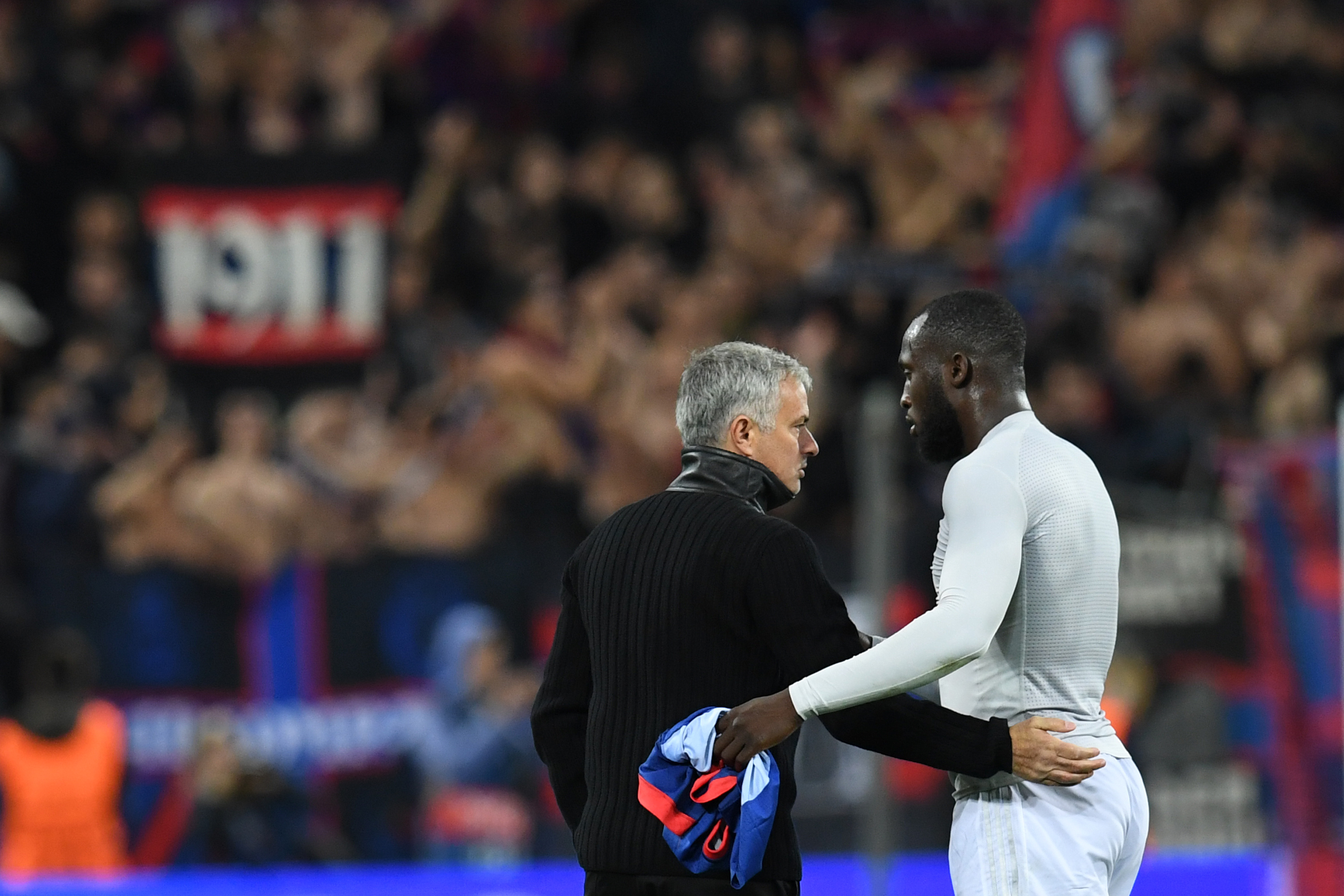 Jose Mourinho Romelu Lukaku Should Be Untouchable From Fan Criticism Bleacher Report Latest News Videos And Highlights