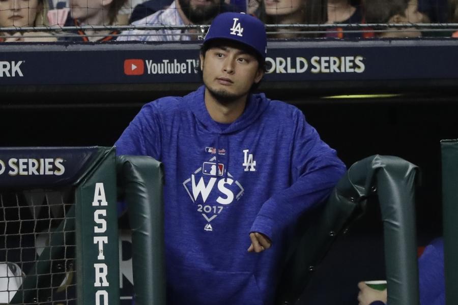 Dodgers fans boo Yuli Gurriel in first LA game since racist gesture 