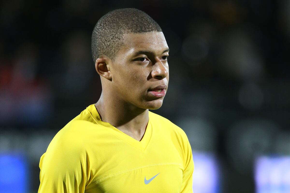Barcelona Were Reportedly Close to Kylian Mbappe Transfer ...