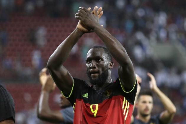 Belgium's Romelu Lukaku celebrates at the end of the World Cup Group H qualifying soccer match between Greece and Belgium at Georgios Karaiskakis Stadium in Piraeus port, near Athens, Sunday, Sept. 3, 2017. Belgium won 2-1. (AP Photo/Thanassis Stavrakis)