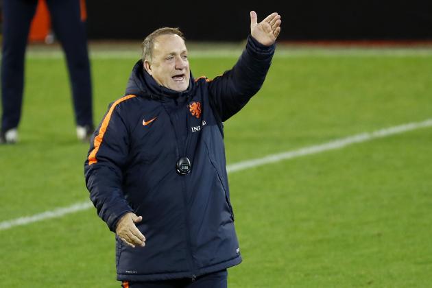 coach Dick Advocaat of Holland during a training session prior to the friendly match between Scotland and The Netherlands on November 07, 2017 at Pittodrie Stadium in Aberdeen, Scotland(Photo by VI Images via Getty Images)