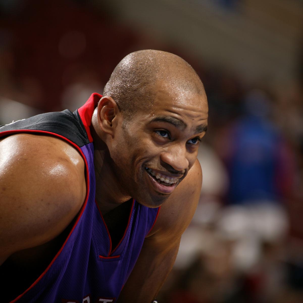 SPORTY STREETER: Should Vince Carter's Raps jersey be retired?