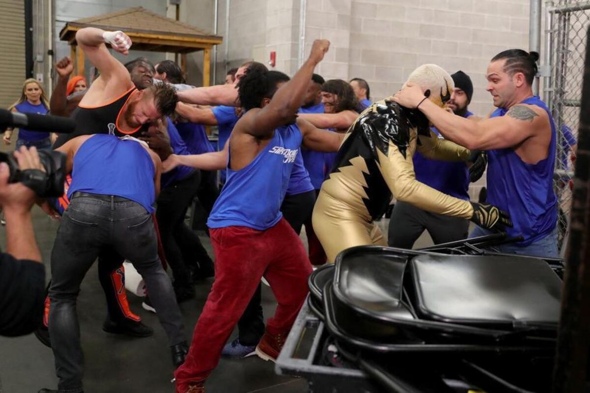 Unanswered Questions Going into Final SmackDown Before WWE Survivor
