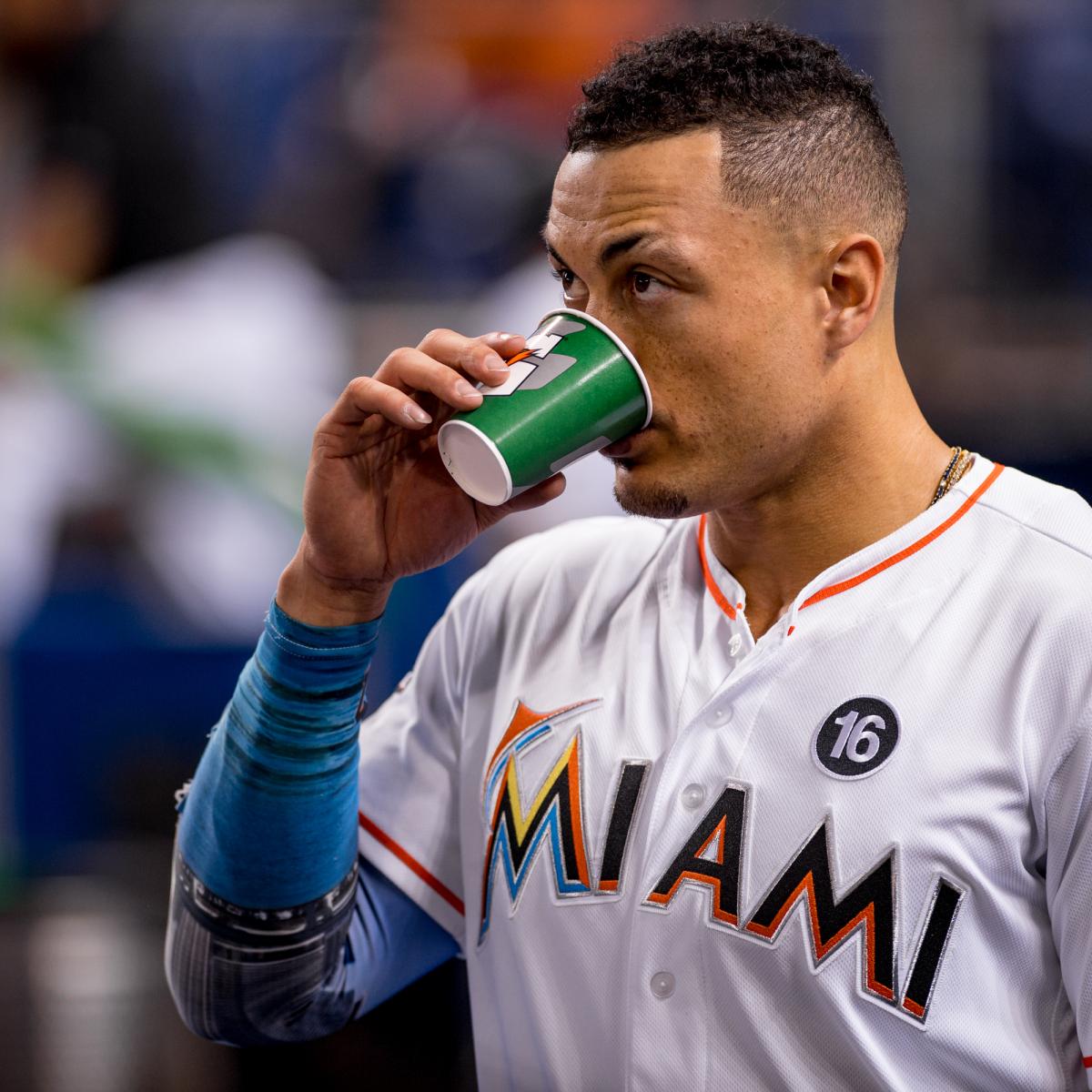 Cardinals Say They Tried Trade for Giancarlo Stanton but He Declined Deal