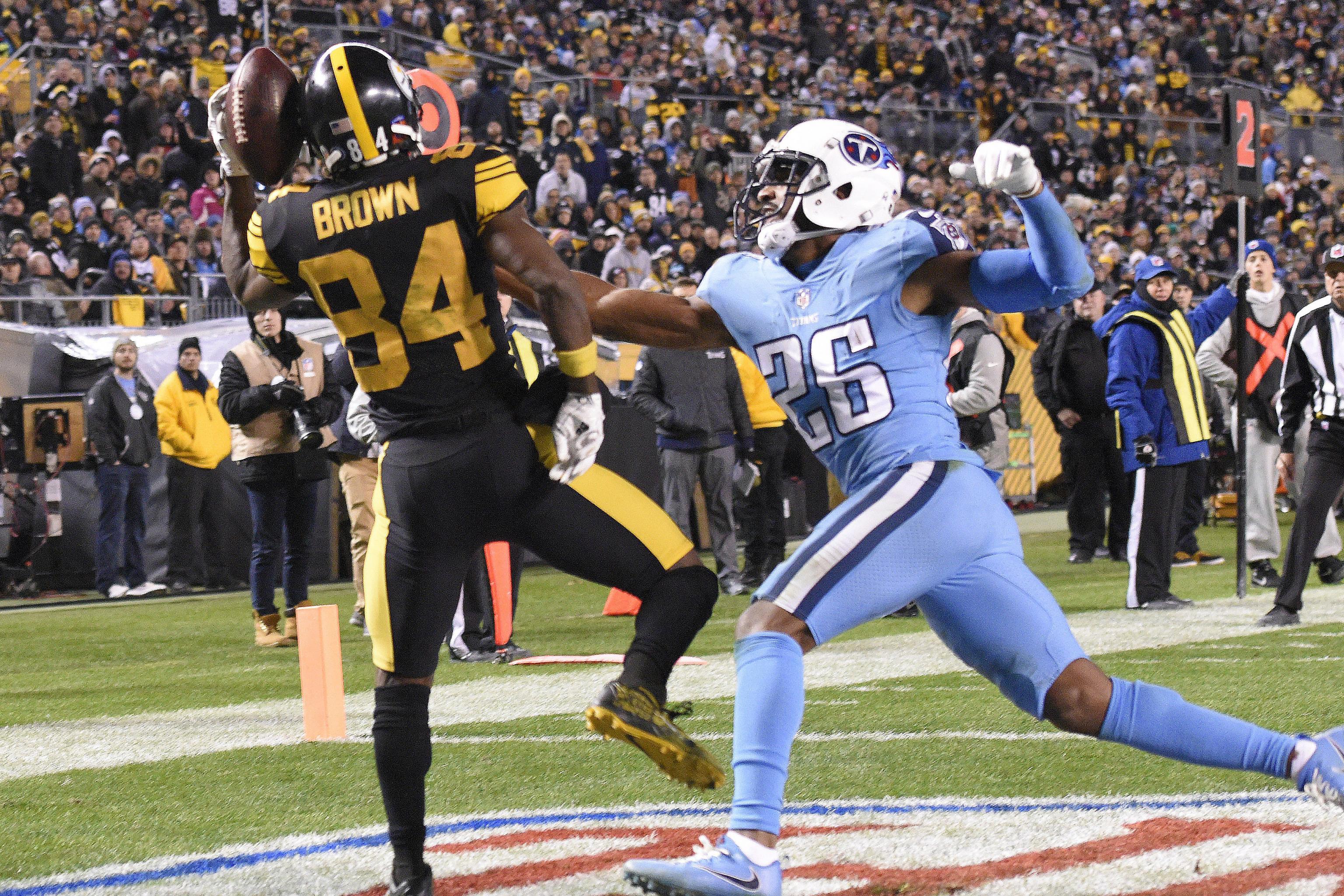 NFL - Mariota and the Tennessee Titans. Antonio Brown and the