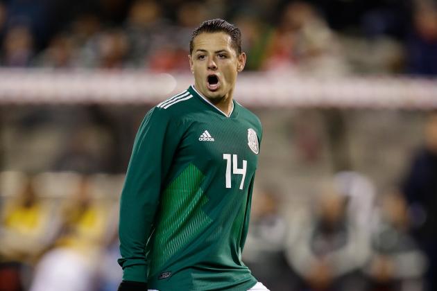 BRUSSEL, BELGIUM - NOVEMBER 10: Javier Hernandez of Mexico  during the  International Friendly match between Belgium  v Mexico  at the Koning Boudewijnstadion on November 10, 2017 in Brussel Belgium (Photo by Eric Verhoeven/Soccrates/Getty Images)