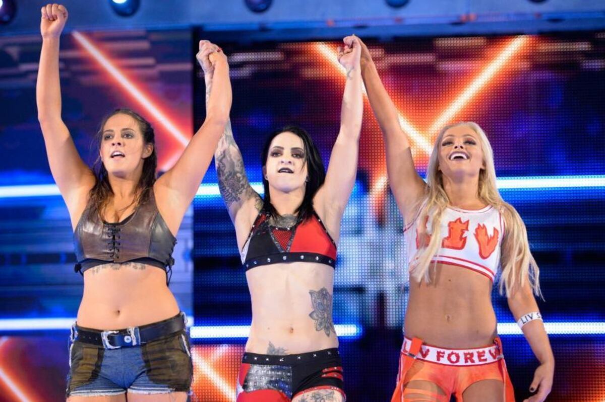 Ruby Riot Sarah Logan And Liv Morgan Arrive Meet Wwe Smackdown S New Stars Bleacher Report Latest News Videos And Highlights Logan's husband erik who is one half of the viking raiders remained on wwe's payroll and the couple announced that they were expecting. ruby riot sarah logan and liv morgan